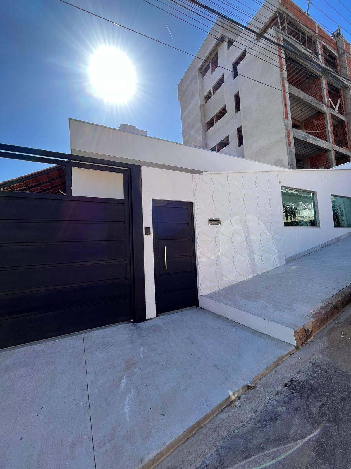 Casa com 3 quartos, à venda em Ipatinga, Ideal